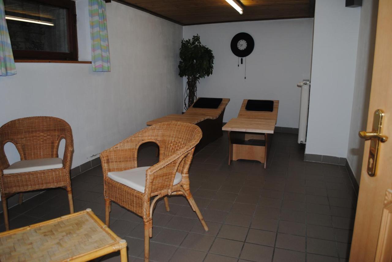 Pension Lachmayr Kaprun Exteriör bild