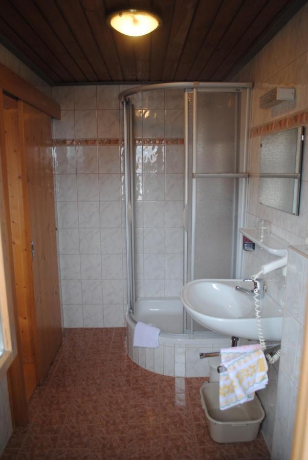 Pension Lachmayr Kaprun Rum bild